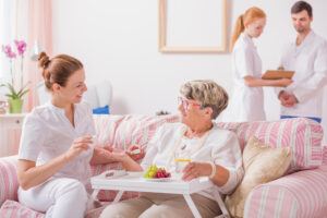 Why a Homelike Setting Matters in Assisted Living Communities